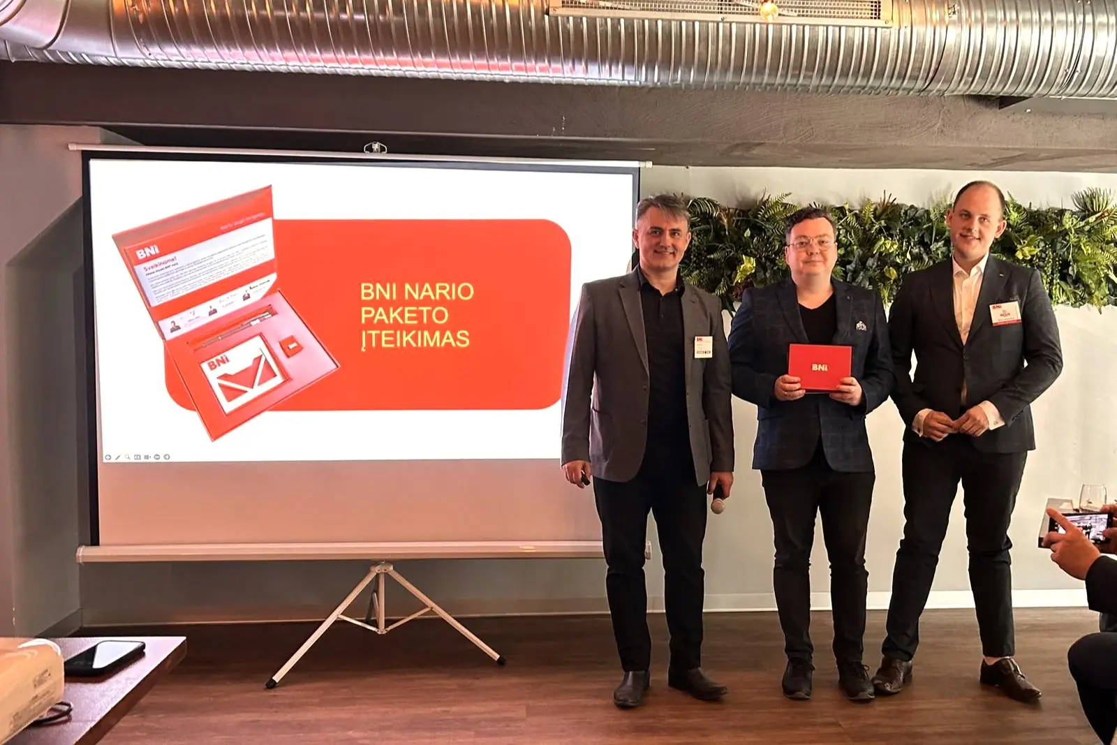 Mes - „BNI Nevėžis“ verslo klubo nariai